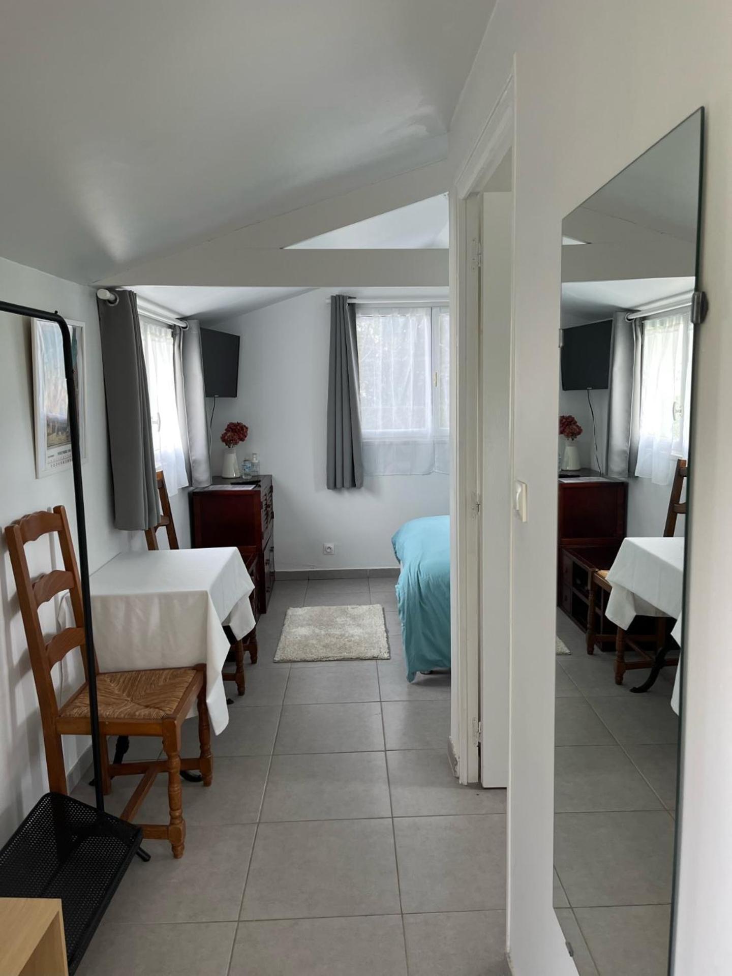 La Petite Campagne Bed & Breakfast Blaru Dış mekan fotoğraf
